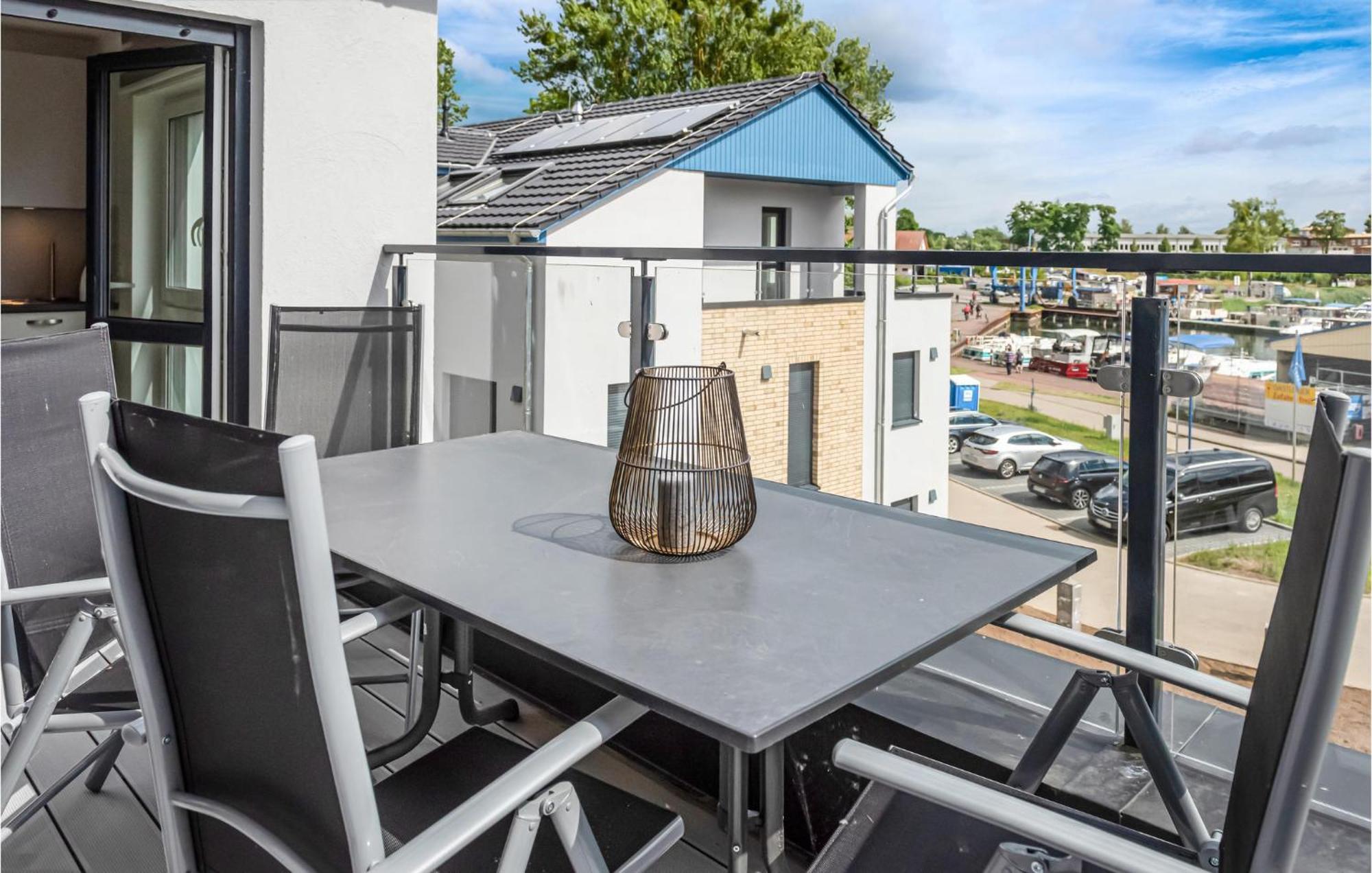 Amazing Apartment In Rechlin With Kitchen Esterno foto